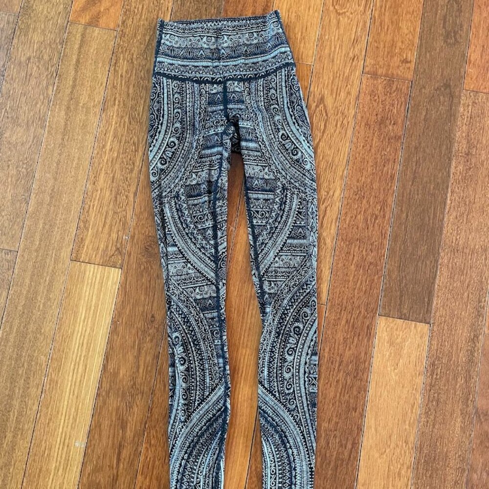 Lululemon Wunder Under HR Tight - Size 2
